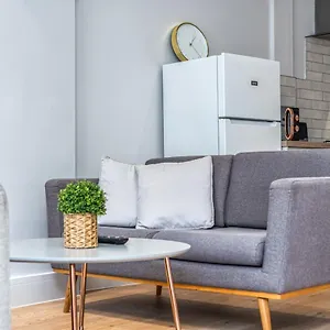  Apartment Modern In East